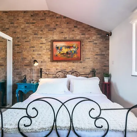 Merc Ribeira's Up Place * Porto