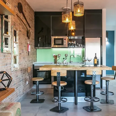 Merc Ribeira's Up Place Apartman *