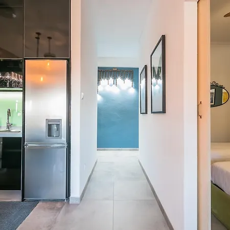 Merc Ribeira's Up Place Apartman