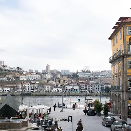 Merc Ribeira's Up Place Apartman *